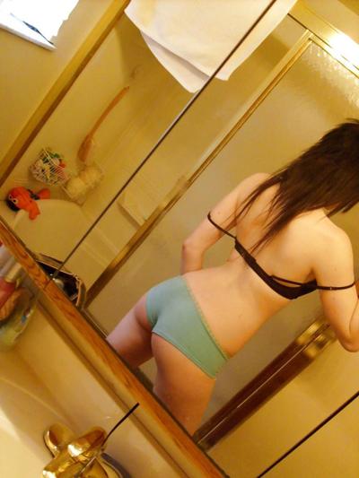22P Beautiful emo teen selfshot