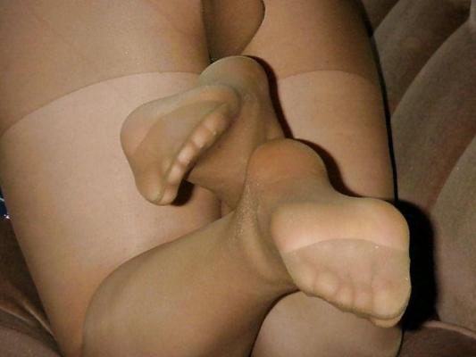 8P Legs to Worship