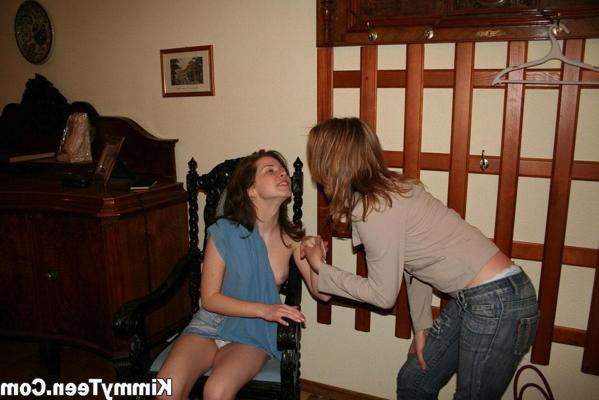 15P Pictures of Kimmy Teen playing house with her girlfriend