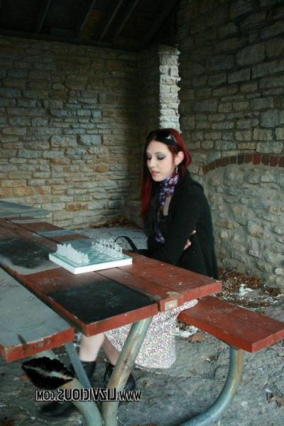20P Pictures of Liz Vicious smoking a cigarette outside