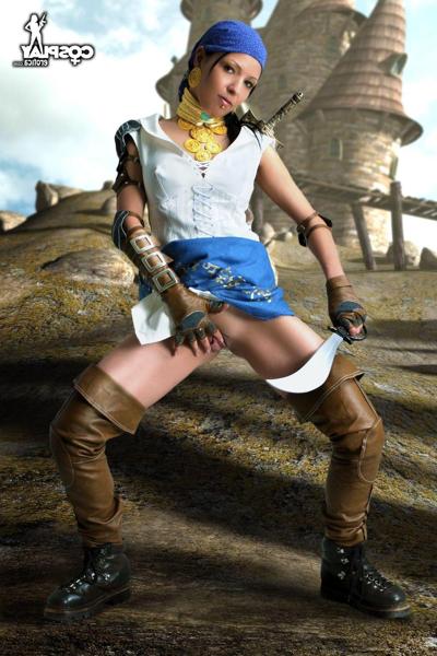16P Cosplayer Mea Lee dresses up as Isabela from Dragon Age