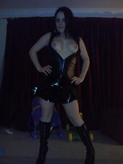 9P My best mate Rach, I found these on her phone.