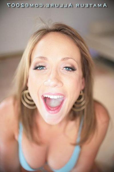 16P Amateur cocksucker blows dick and swallows semen
