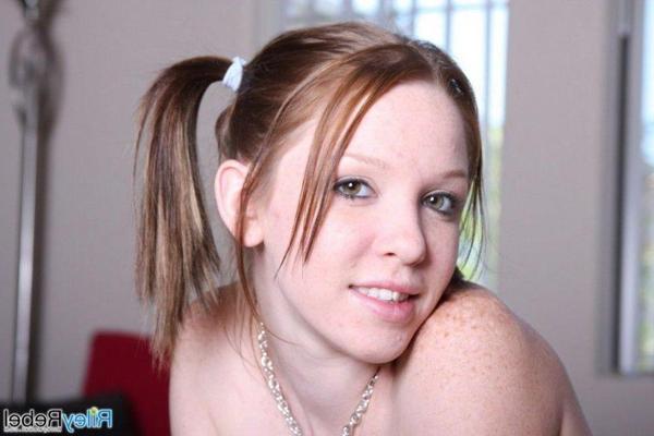 20P Pictures of teen hottie Riley Rebel naked and ready to fuck you