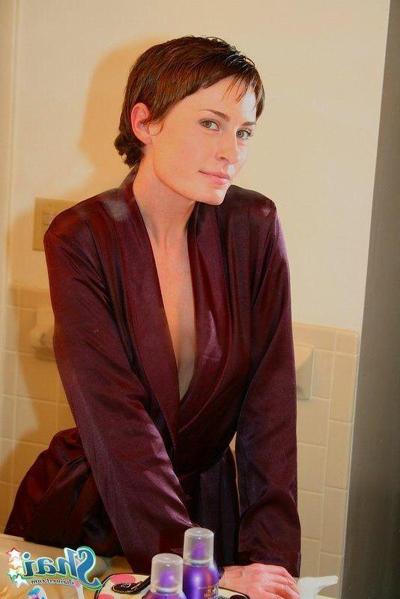 14P Pictures of Shai West masturbating on the counter