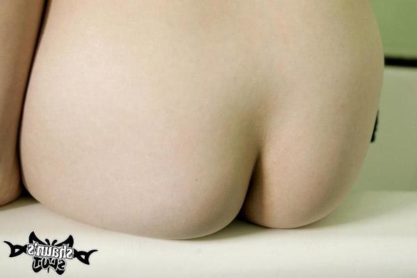 20P Pictures of Shaun\'s Slut drying off after a shower