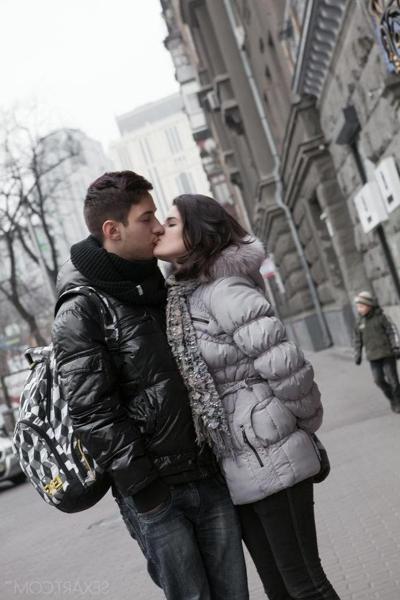 12P Brunette teen Soko enjoys some passionate sex in bed