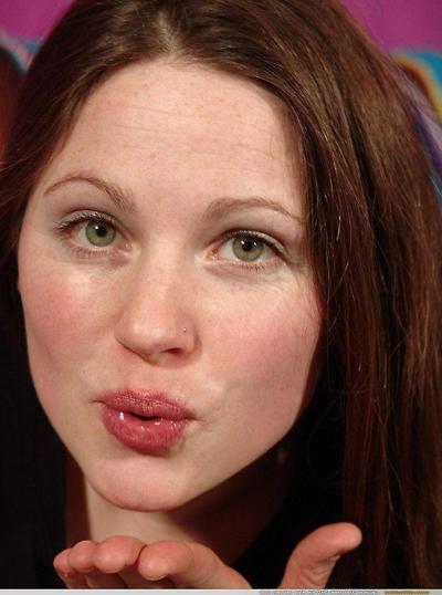 20P Pictures of teen Vicki Model showing her tits