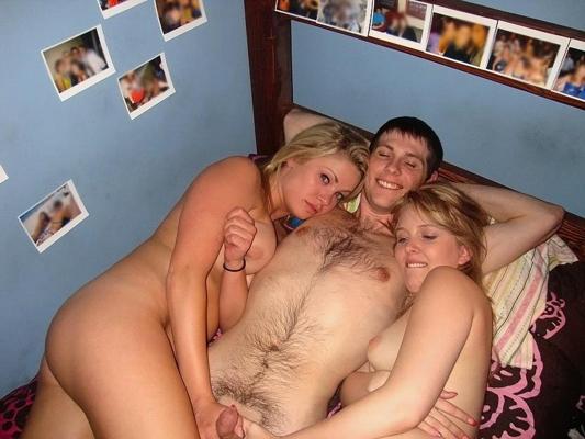 12P Horny college girls get naughjty in the dorm