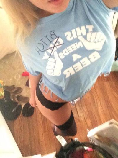 15P Hot party girls get loose on cam and expose their hotness