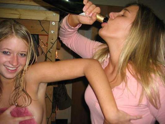 15P Hot partying college coeds go wild on camera