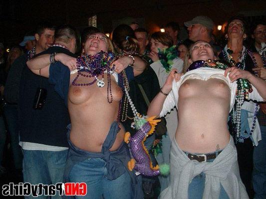 12P Pictures of drunk college coeds flashing