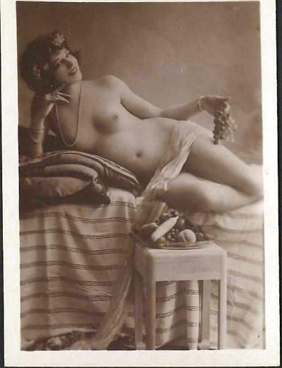 25P Old French postcards 15