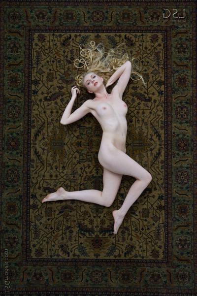 16P Pictures of a gorgeous nude teen on a persian rug