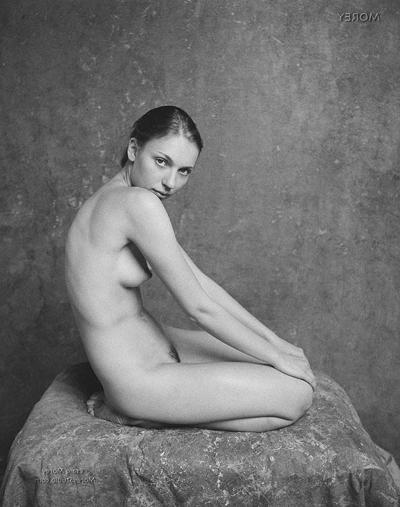 12P Pretty model Yelena shows off her nude body in black and white