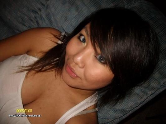 16P Pictures of a hot asian teen girlfriend caught on camera