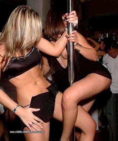 15P Pictures of drunk lesbian girls going wild