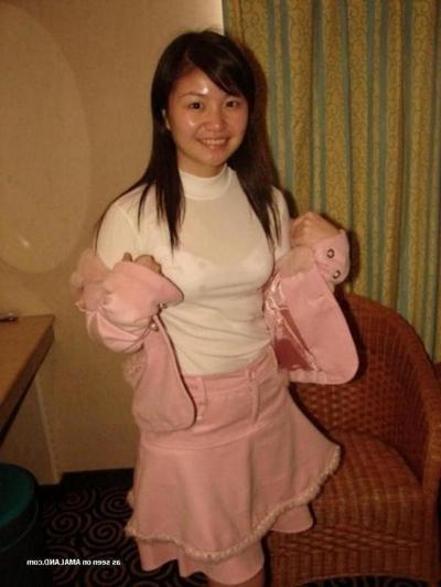 14P Compilation of naughty non-nude asian GFs posing on cam