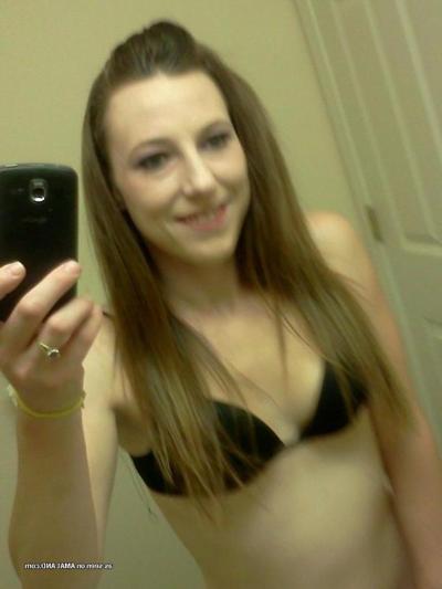 14P Compilation of a non-nude amateur GF taking selfies at home