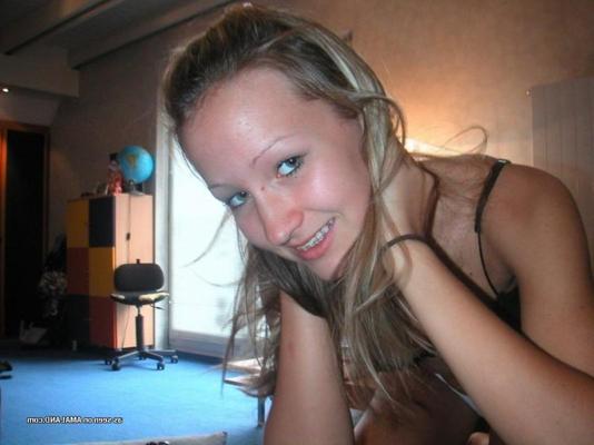 14P Collection of a nerdy teen chick camwhoring in her underwear