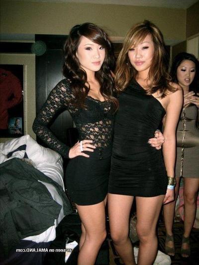 14P Collection of sexy non-nude party babes posing for the cam