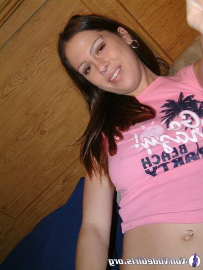 20P Pictures of hot coeds going wild