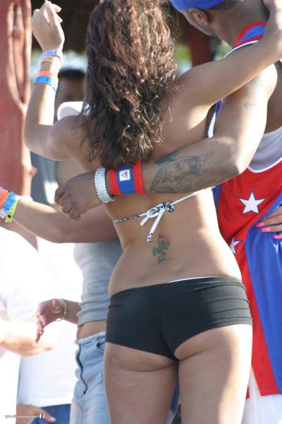 20P Pictures of hot teens partying on spring break