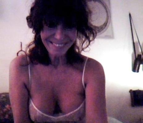 4P Chienne Mature en Cam