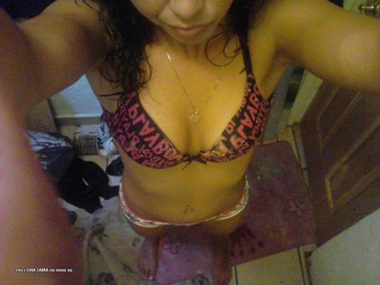 15P Collection of a kinky amateur honey posing for her lover