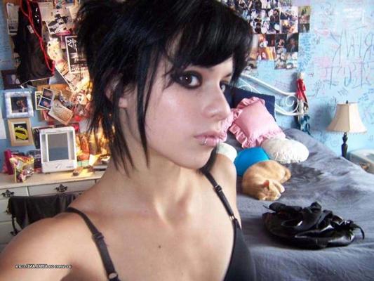 16P Pictures of hot teen girlfriends taking sexy pics of themselves