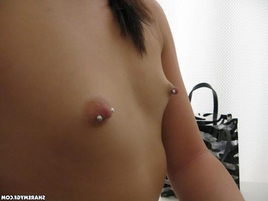 12P Petite amie nue sexy se prépare à sortir