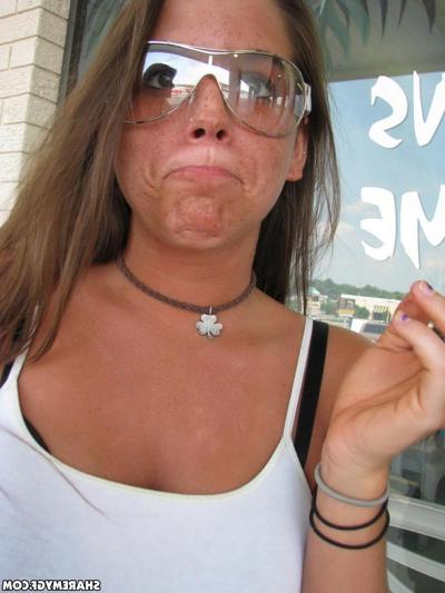 20P Amateur brunette girlfriend gets super naughty on camera