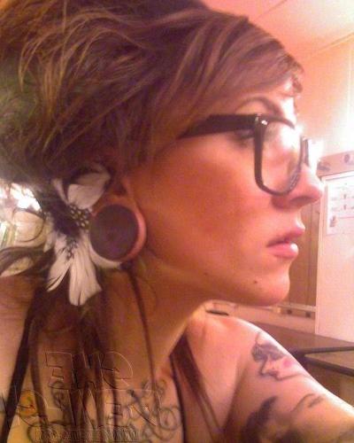 12P Pictures of hot tattooed girlfriends showing off