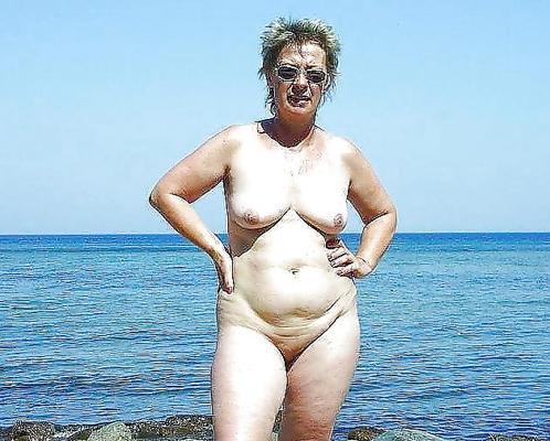 25P Senhora Madura Nudistas 10