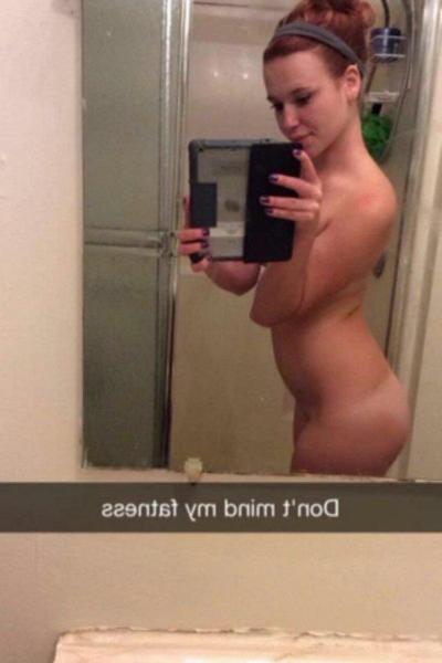 15P Naughty coeds take selfies with their phones