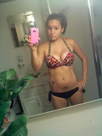 15P Adolescentes super gostosas ficam safadas e tiram selfies nuas
