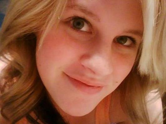 15P Pictures of hot amateur girlfriends taking pics of themselves