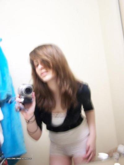 14P Brunette cutie takes some hot selfies in the bathroom