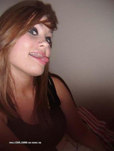 15P Pictures of hot girlfriends showing their tight bodies