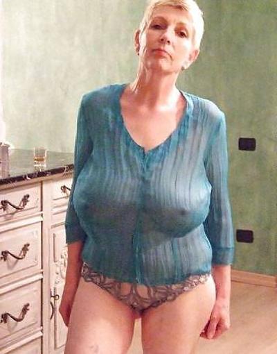 23P Granny mature mélange aléatoire 5