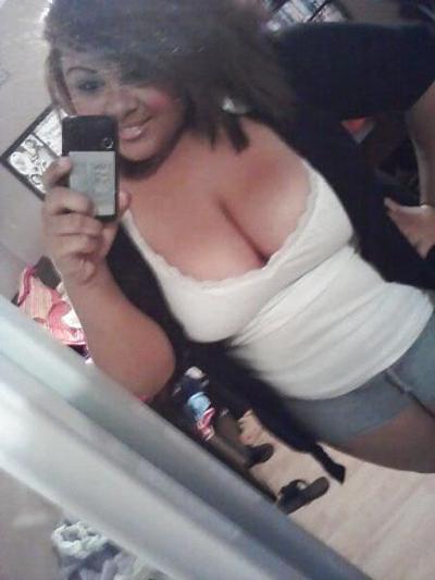 25P Ebony Busty Internet Amateur Young Set 11