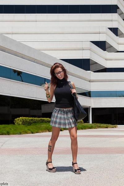8P Hot schoolgirl Victoria Lynn shows you what's up her skirt
