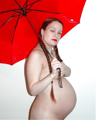 11P Leni  pregnant and naked