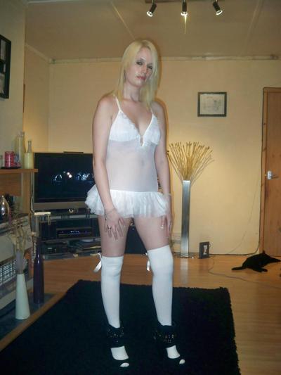 25P UK Amateur Milf Blonde Facial