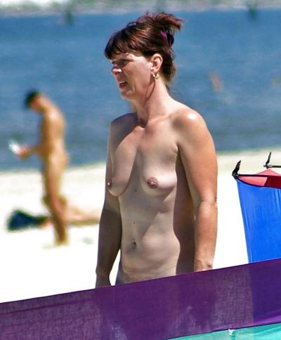 11P Naked beach