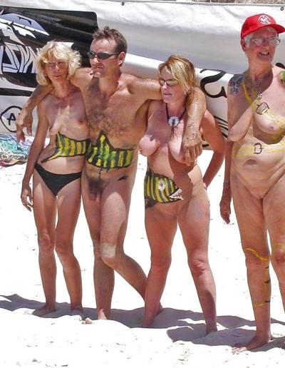 25P Older Beach Nudists