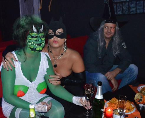 6P Halloween-Party