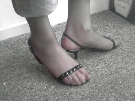 11P Feet, Stockings