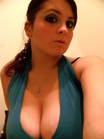 16P Some Young Beautiful  Busty Amateur Brunette Girl Gallery