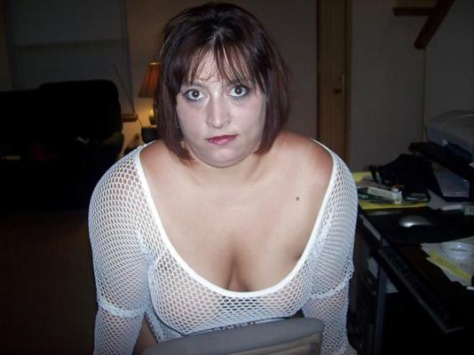14P BBW HottwifeMacy poses in white